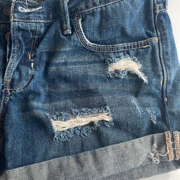 hollister ripped jean shorts - Picture 4 of 11